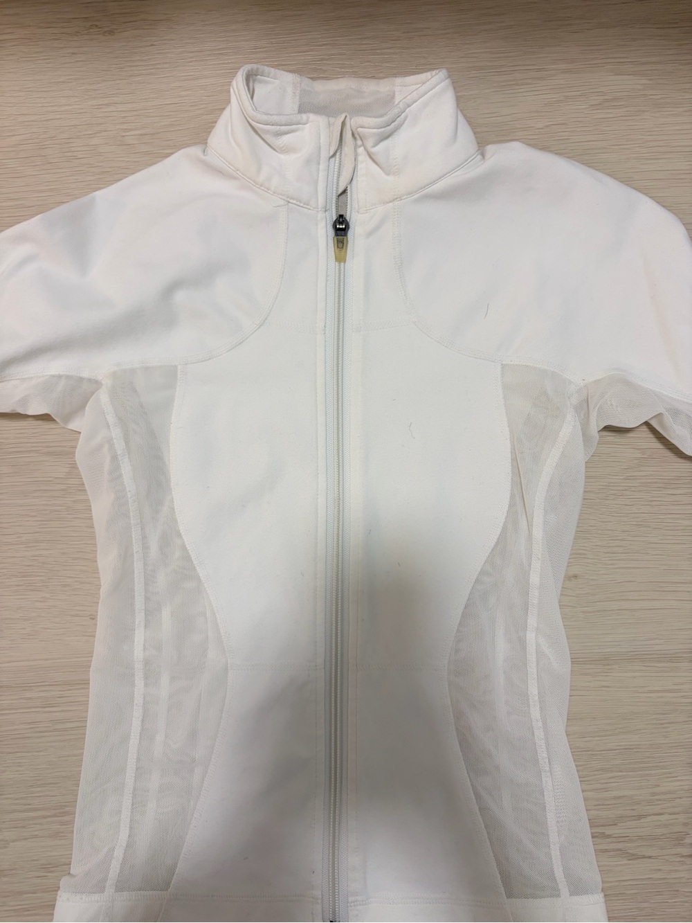 Lulu zip up